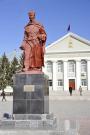 _DSC2511 Памятник Сухэ-Батору в городе Сухе-Батор. Монголия.jpg