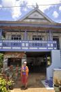 _DSC1352 Дом с ларьком. Сулавеси. Индонезия.jpg